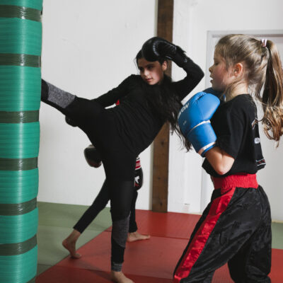 Mädchen Kickboxen